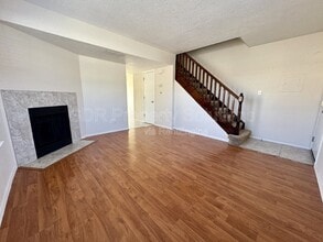 Building Photo - 700 Fruit Ave NW