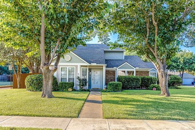 Primary Photo - 900 Redcedar Way Dr