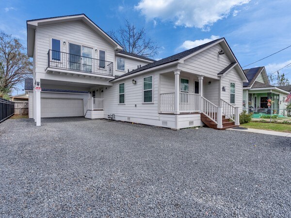 Building Photo - 1105 Panama St