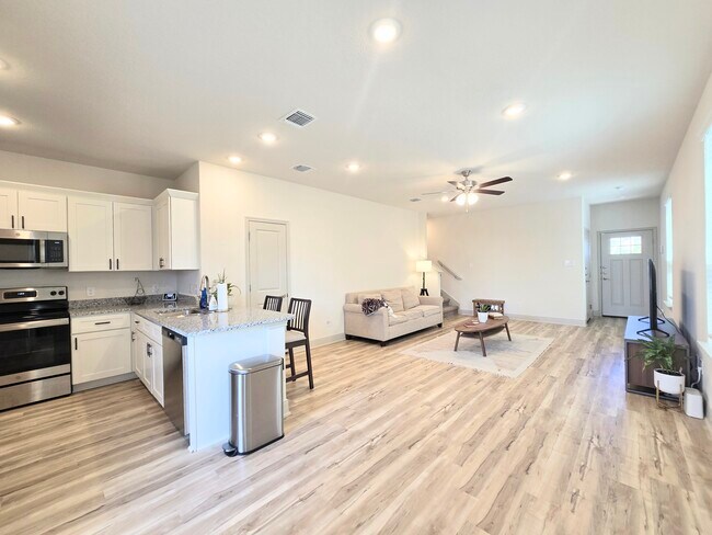 Foto del edificio - 13522 Tulipwood Nook
