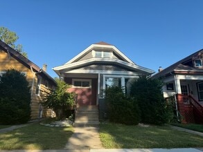 Building Photo - 10847 S Eggleston Ave
