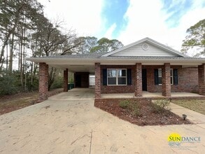 Building Photo - 124 Harding Rd
