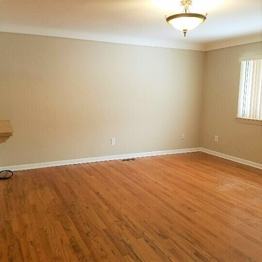 Foto del edificio - 28521 Milton Ave