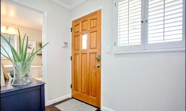 Foto del edificio - Amazing West LA Location - 2 bd / 2.5 ba T...