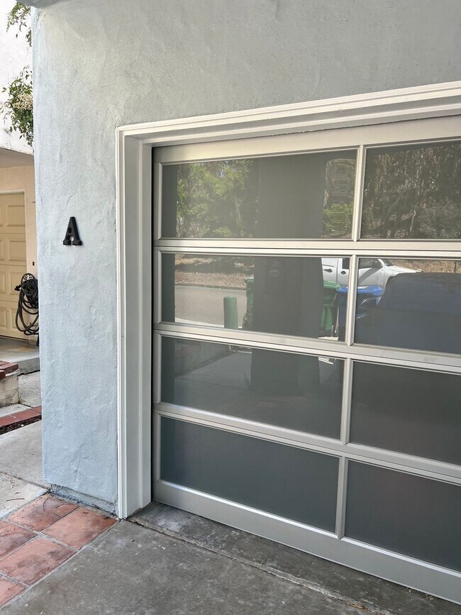 Foto del edificio - RPG - 4537 Cove