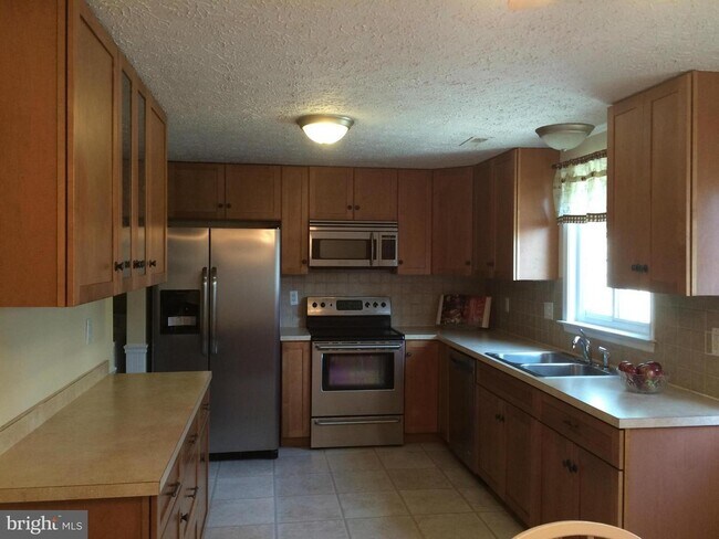 Foto del edificio - 6819 Yellow Sheave Ct