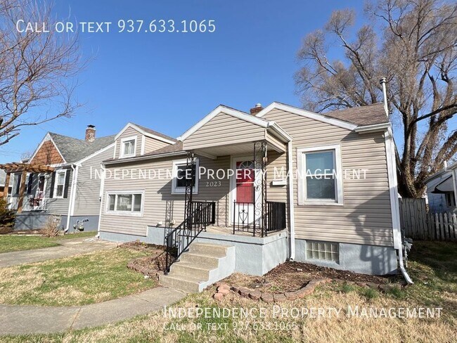 Building Photo - Patterson Home! **FREE APPLICATION AND $75...