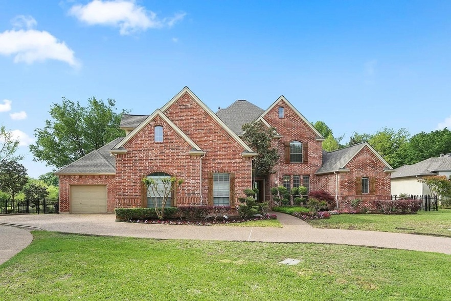 Primary Photo - 3103 River Bend Dr