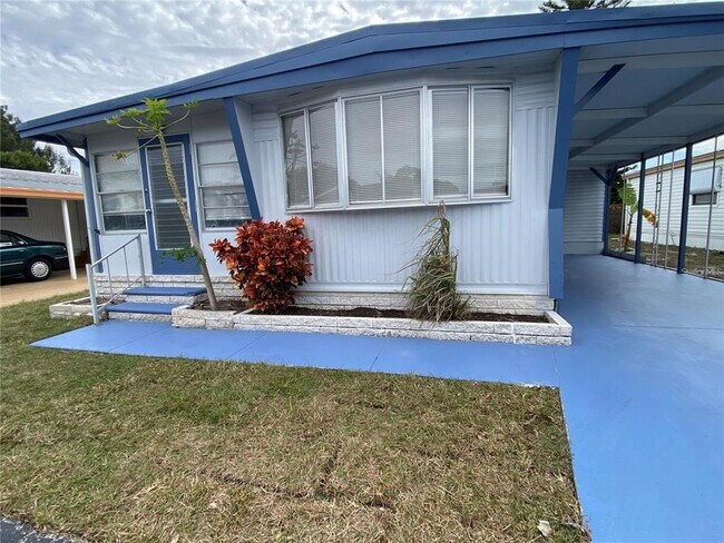 Building Photo - 3440 Tiki Dr