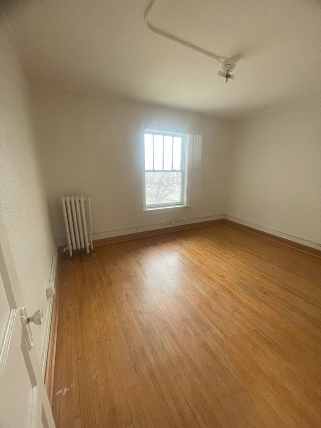 Foto del edificio - 811 W 4th St