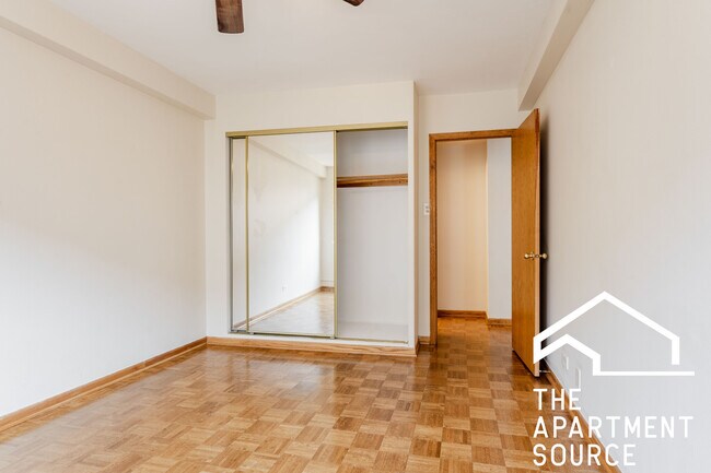 Foto del edificio - 4180 N Marine Dr