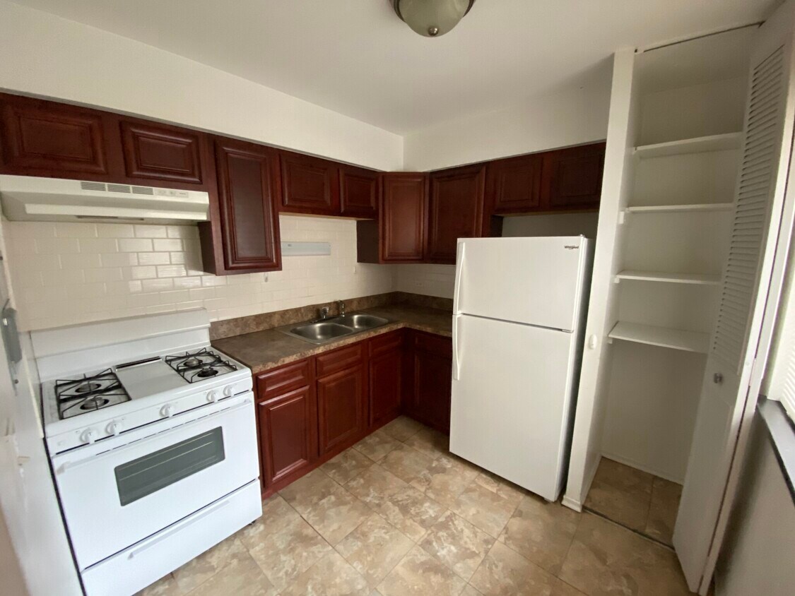 Foto principal - 742 W Buena Ave