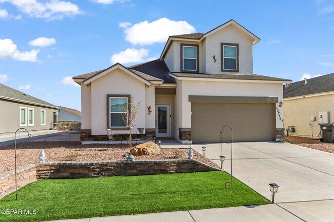 Building Photo - 13740 Villa Vista Ave