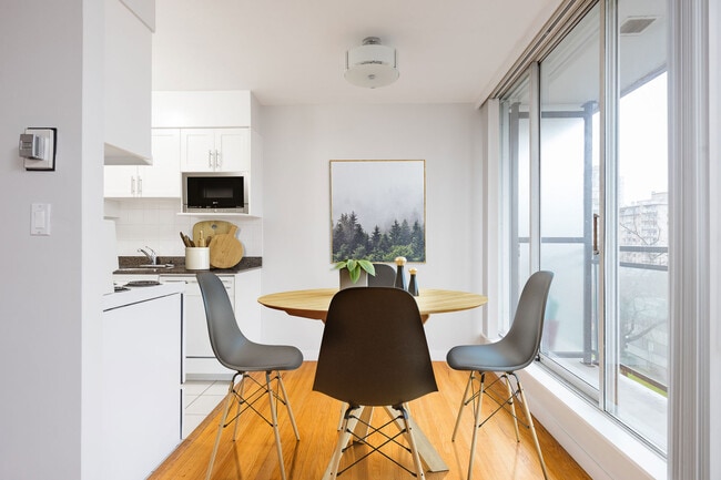 Photo du bâtiment - Emerald Terrace