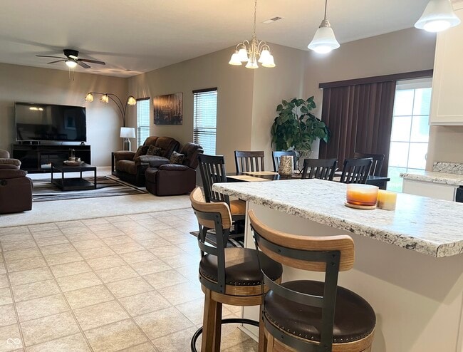 Building Photo - 1694 Wedgewood Pl