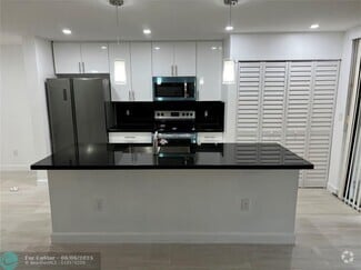 Building Photo - 13370 SW 91st Terrace
