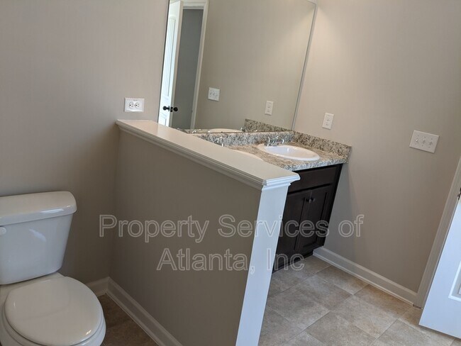 Building Photo - 120 Magnaview Dr