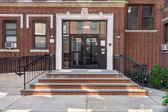 Building Photo - 275 Harrison Ave