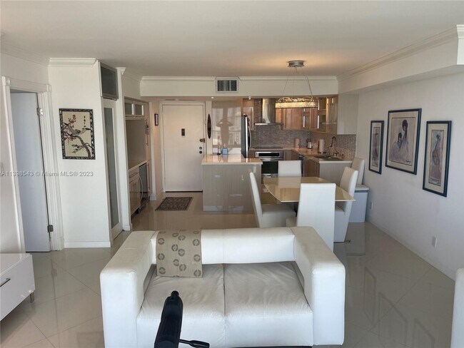 Foto del edificio - 2101 S Ocean Dr