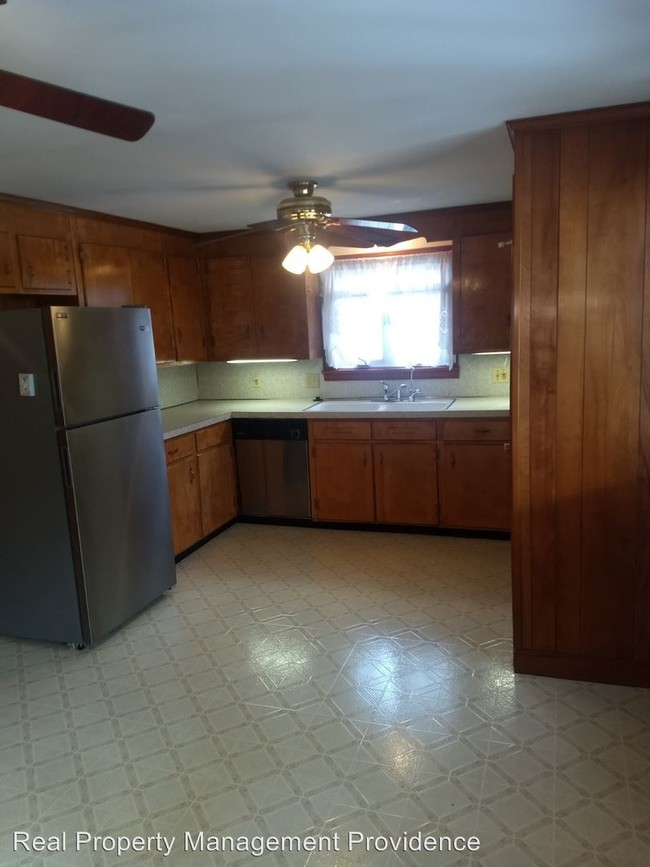 Building Photo - 3 br, 1 bath House - 80 Draper Avenue