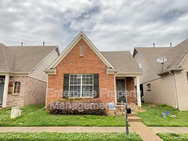 Foto del edificio - 10178 Sterling Ridge Dr