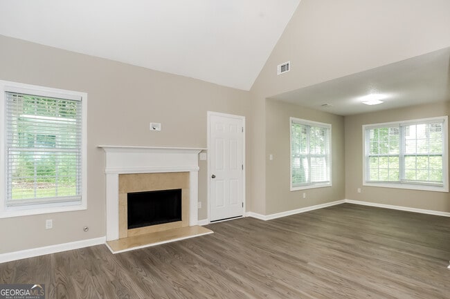 Foto del edificio - 4249 Gracewood Park Dr