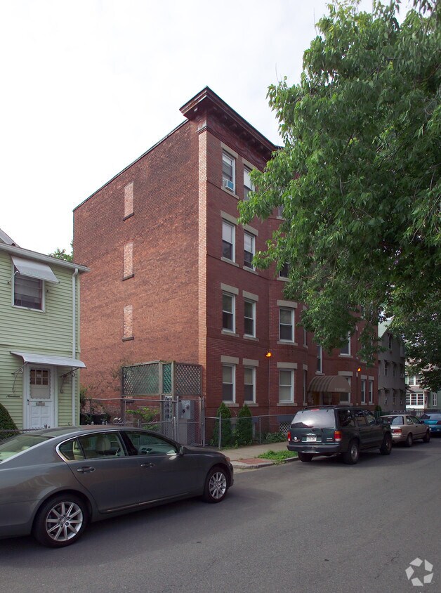 25 Margaret St, Springfield, MA 01105 25 Margaret St Springfield, MA