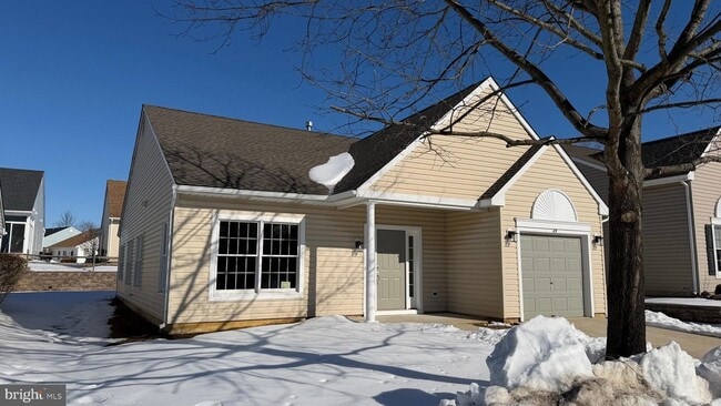 Building Photo - 49 Wagon Wheel Ln