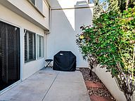 Low maintenance patio yard - 26412 Vicente Lugo