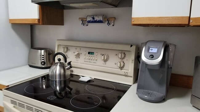 Foto del edificio - 1881 Cliff Rd