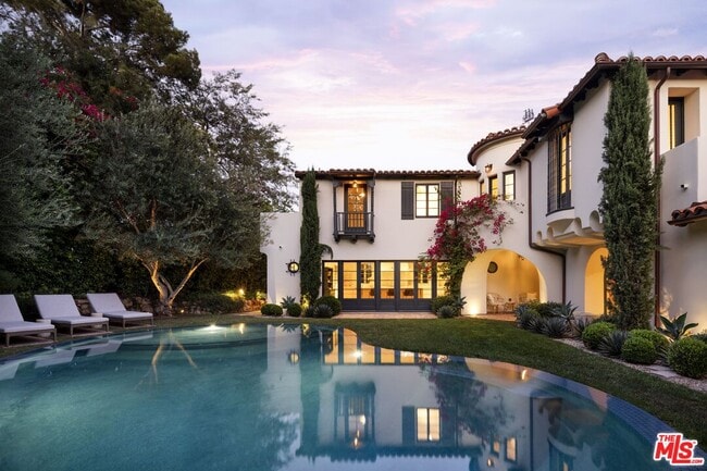 Building Photo - 4048 Farmouth Dr