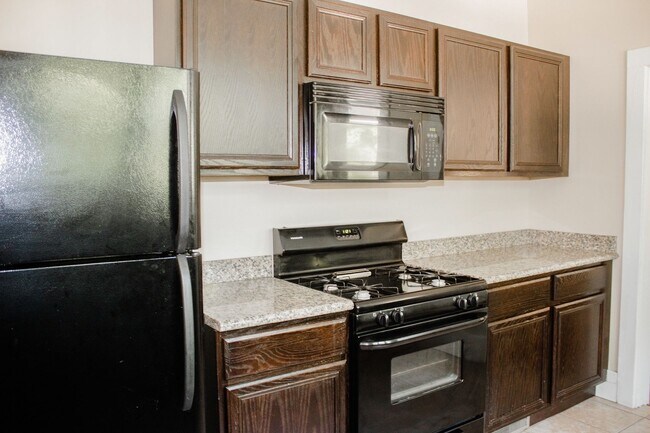 Foto del edificio - 4 Bedroom, 2 Bath on Campus
