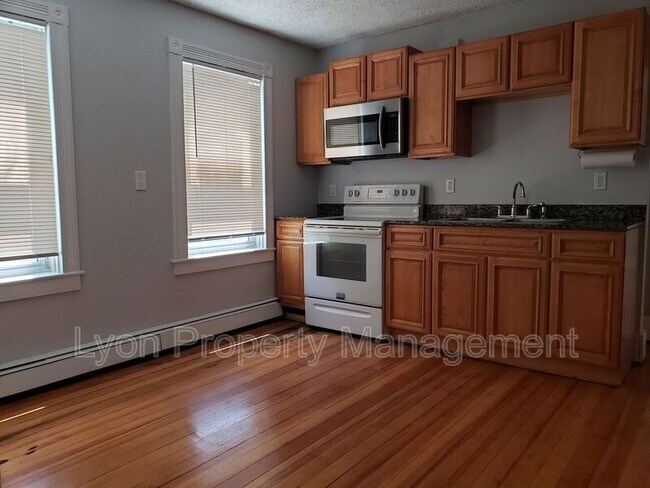 Foto del edificio - 480 Somerset Ave