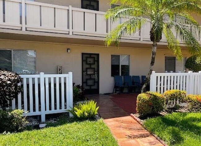 Foto del edificio - 6936 Huntington Ln