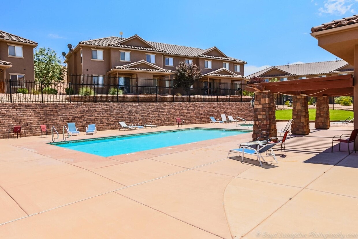 Primary Photo - 3 Bedroom 2.5 Bath Home With a Community P...