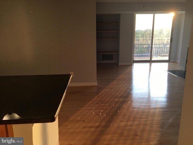 Building Photo - 7500 Woodmont Ave