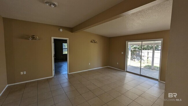 Foto del edificio - 1616 N Cedar St