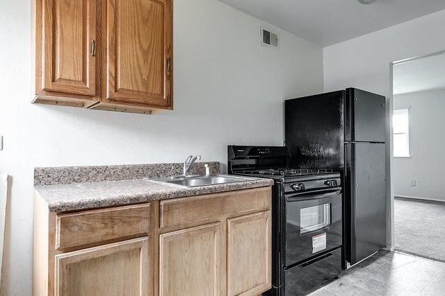 Foto del edificio - Awesome 2 bedroom 1 bath  Available Now