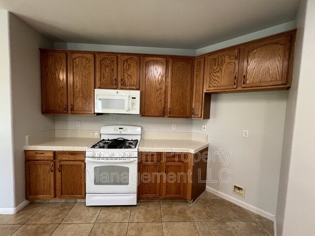 Foto del edificio - 1003 Duxbury Ct