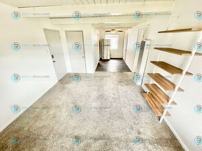 Foto del edificio - Amazing 2 Bedroom- Come see this adorable ...
