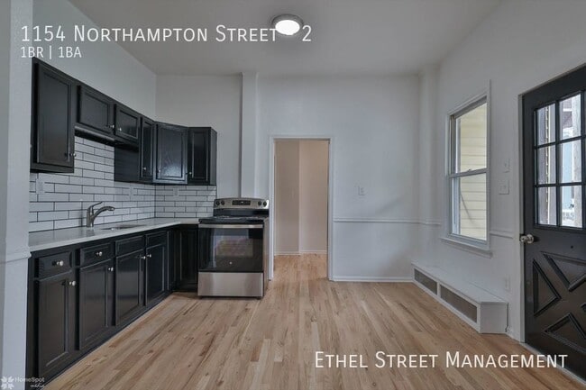 Building Photo - 1154 Northampton St