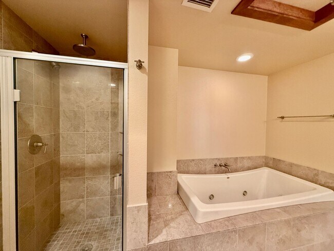 Building Photo - Luxury Studio in the Heart of Downtown Colorado Springs – All utilities included-Premium Living w...
