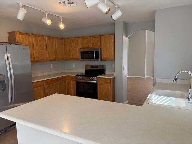 Foto del edificio - 2300 E 37th Ave