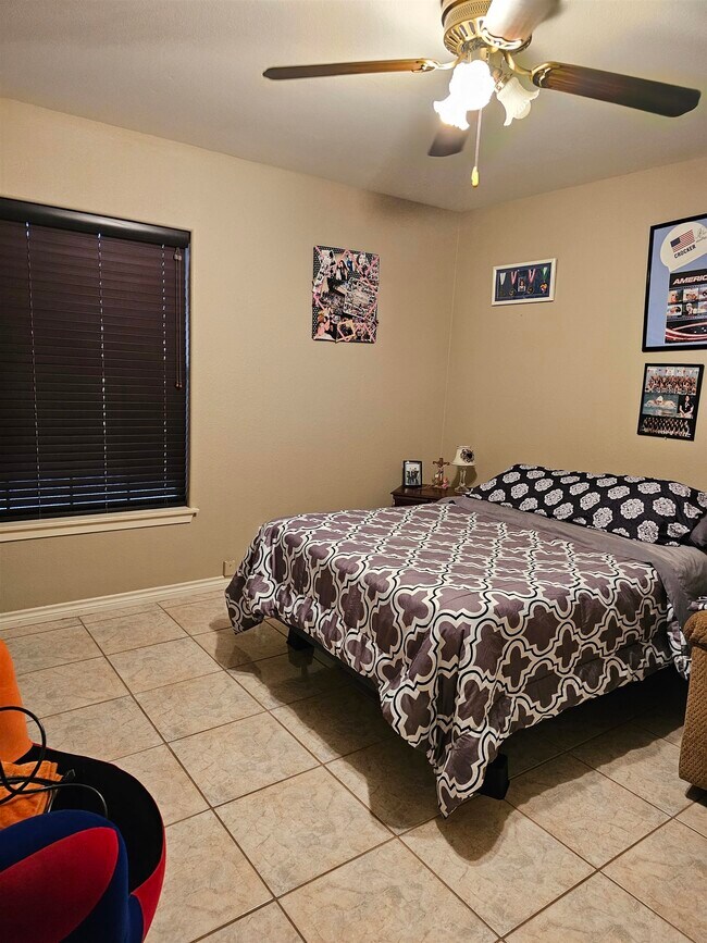 Foto del edificio - 641 Cherry Hill Dr