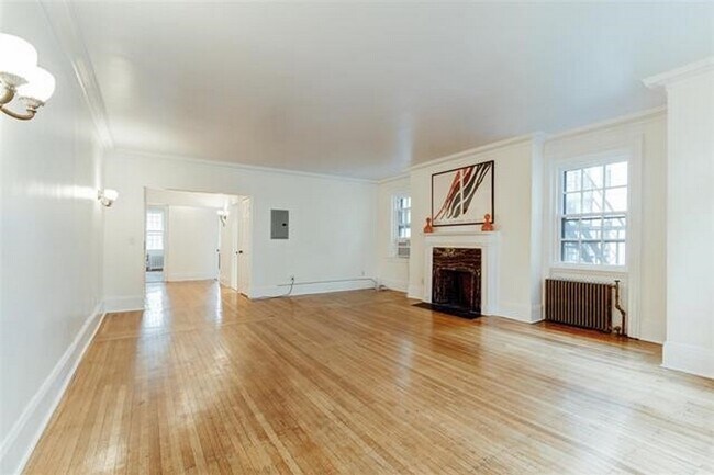 Foto del edificio - 125 Kensington Ave