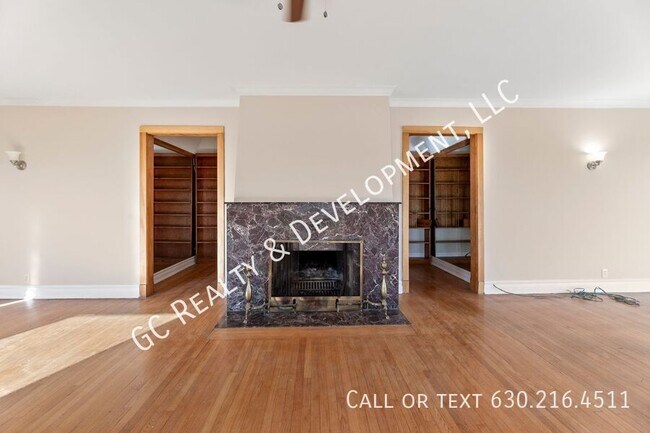 Foto del edificio - 6900 S Jeffery Blvd