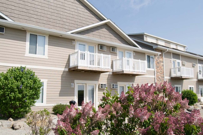 Building Photo - Woodsview Apartments