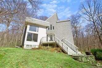 Building Photo - 126 Gallows Hill Rd