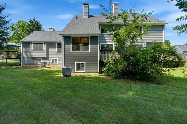 Foto del edificio - 6 Wild Rose Ct