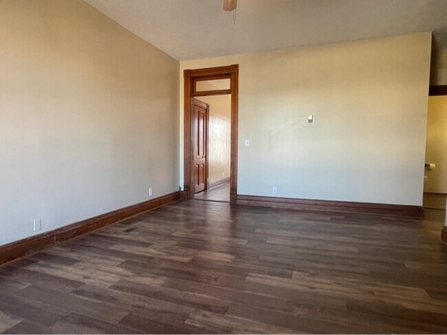 Foto del edificio - 705 6th Ave